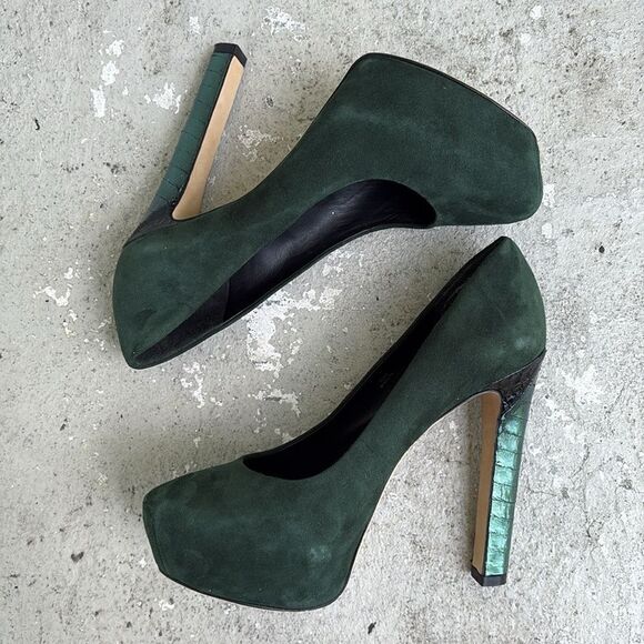 Brian Atwood Suede platform heels - Picture 2 of 9